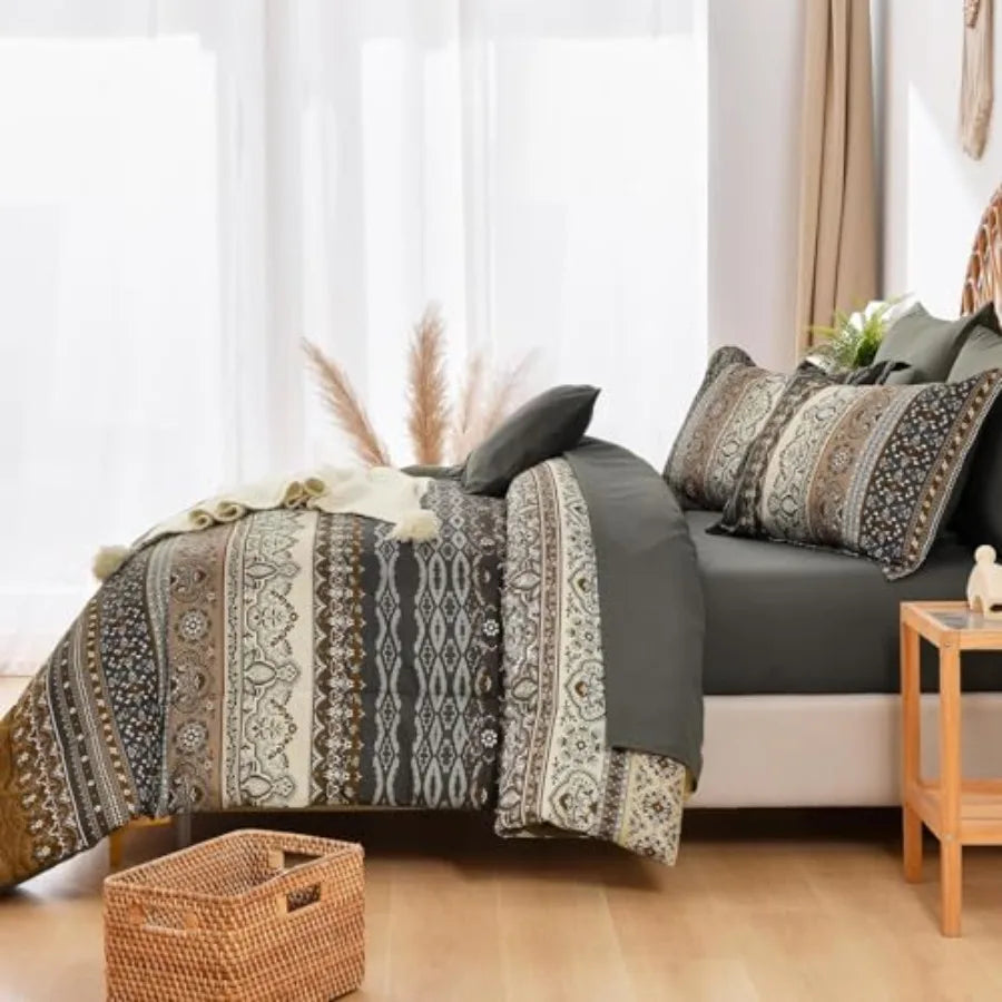 Boho Comforter Set 8 Pieces Black Bohemian Comforter Paisley Bed in A Bag Soft Microfiber Bedding Set for All Season