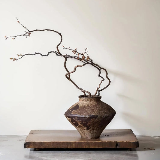 Wabi Sabi Rusty Vintage Vase, 6.3" Tall Wabi Sabi Decor Rustic Farmhouse Pottery Vase for Centerpiece, Textured Pottery Flower Vases for Home Decorative, Table, Living Room, Bedroom, Bathroom, Kitchen
